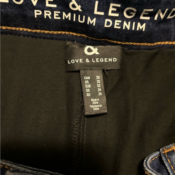 Mini jean skirt-shorts - Picture 2 of 2